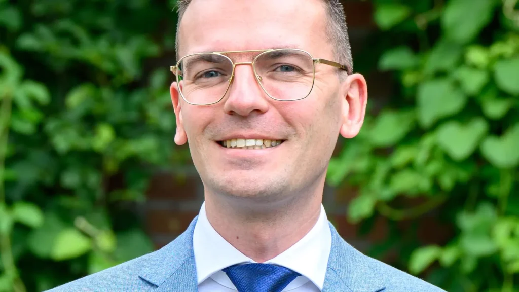 2026-wethouder-van-der-haas-portret